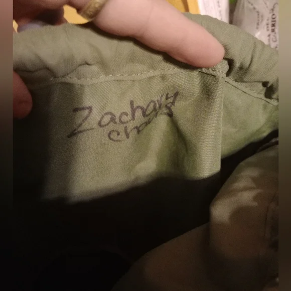 GREEN NIKE DRAWSTRING BAG AND NIKE TRACK AND FIELD SHOEBAG - Picture 5 of 14